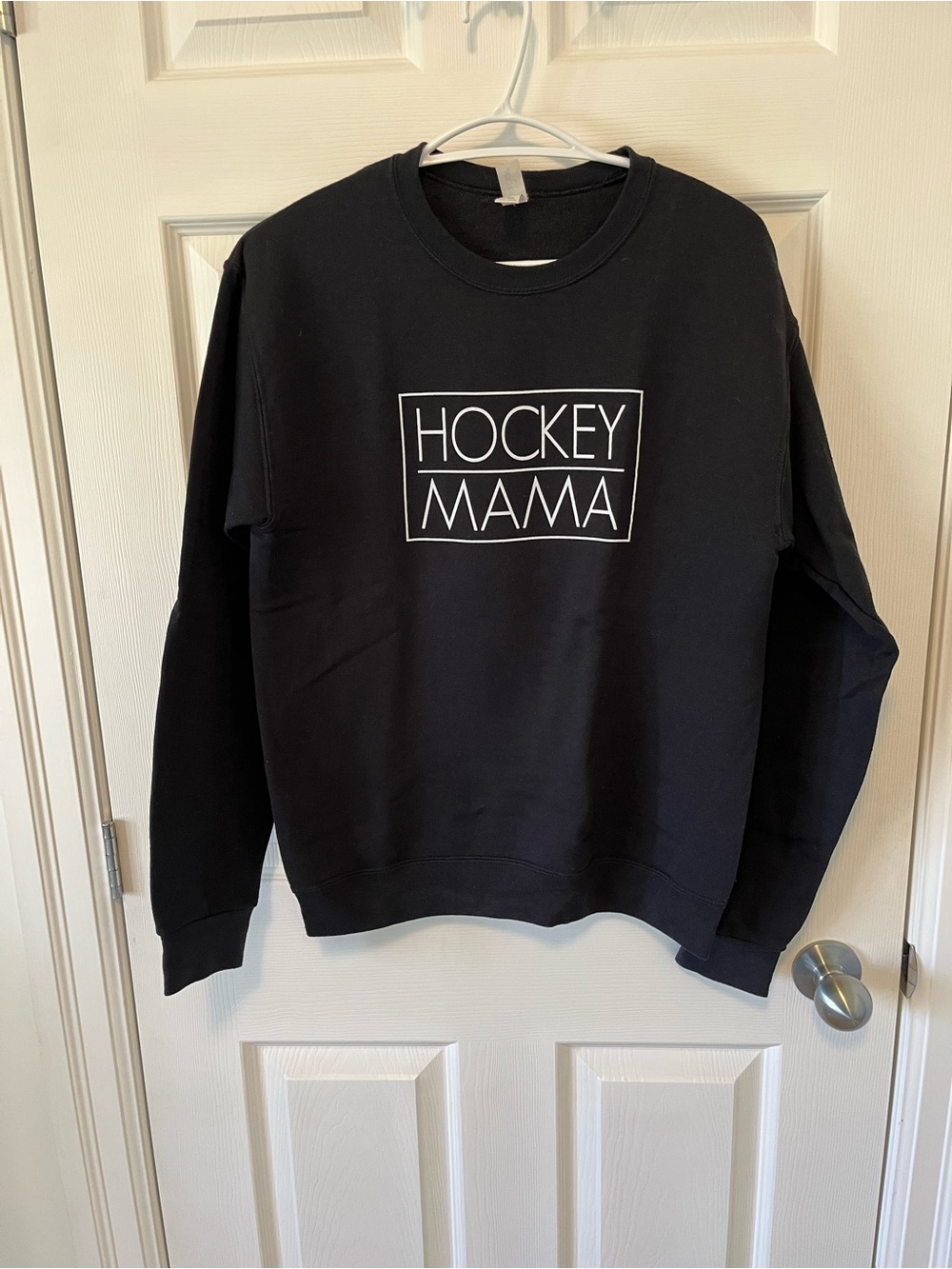 Women’s Black Crewneck Sweatshirt with White “Hockey Mama” Print -S